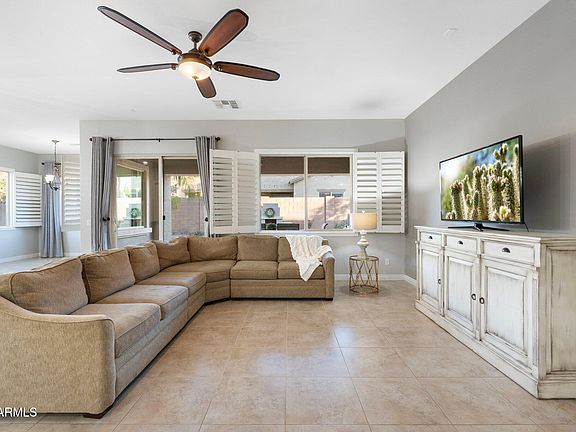 4th image of 2215 E LA COSTA Drive