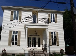 1128 Constantinople St, New Orleans, LA 70115