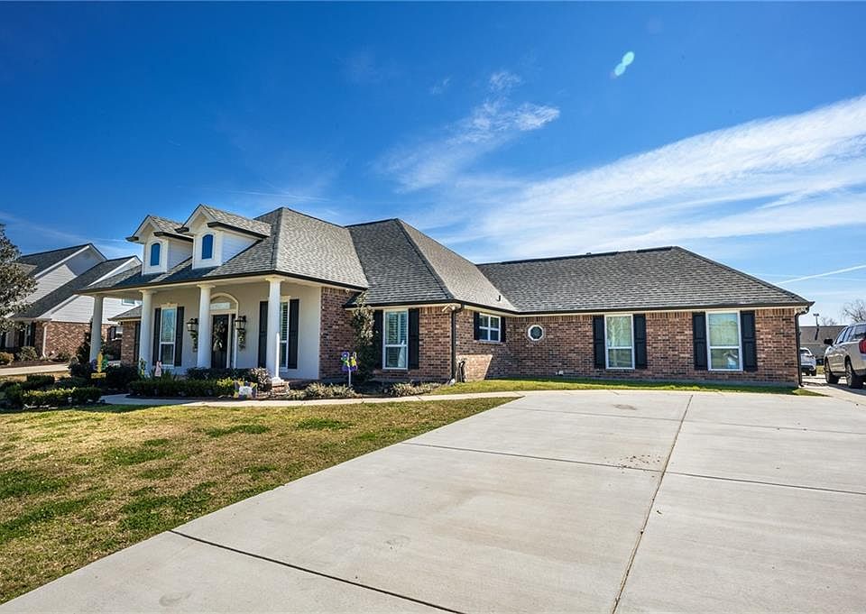 7739 Barataria Blvd, Marrero, LA 70072 Zillow