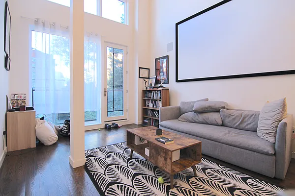 Rented by Nooklyn NYC LLC | media 16