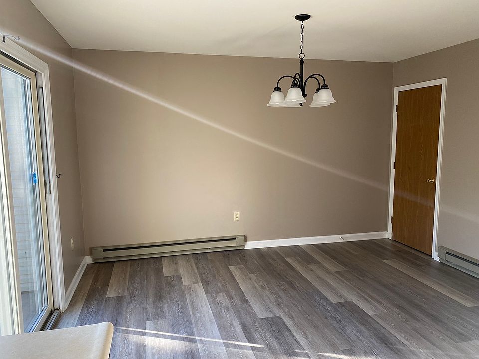 Dining room off the kitchen