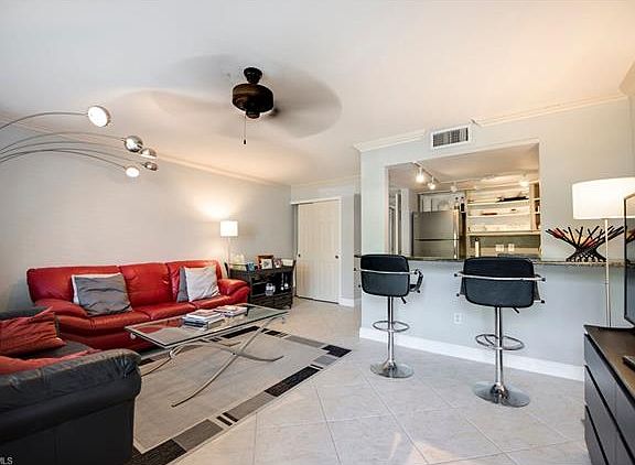 4th image of 950 7th Ave S APT 14