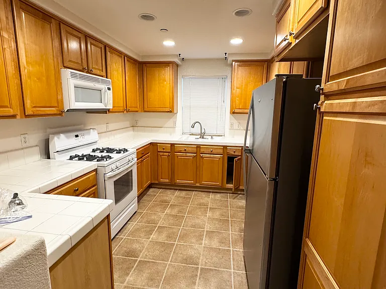 709 Dante Cir — Photo 6