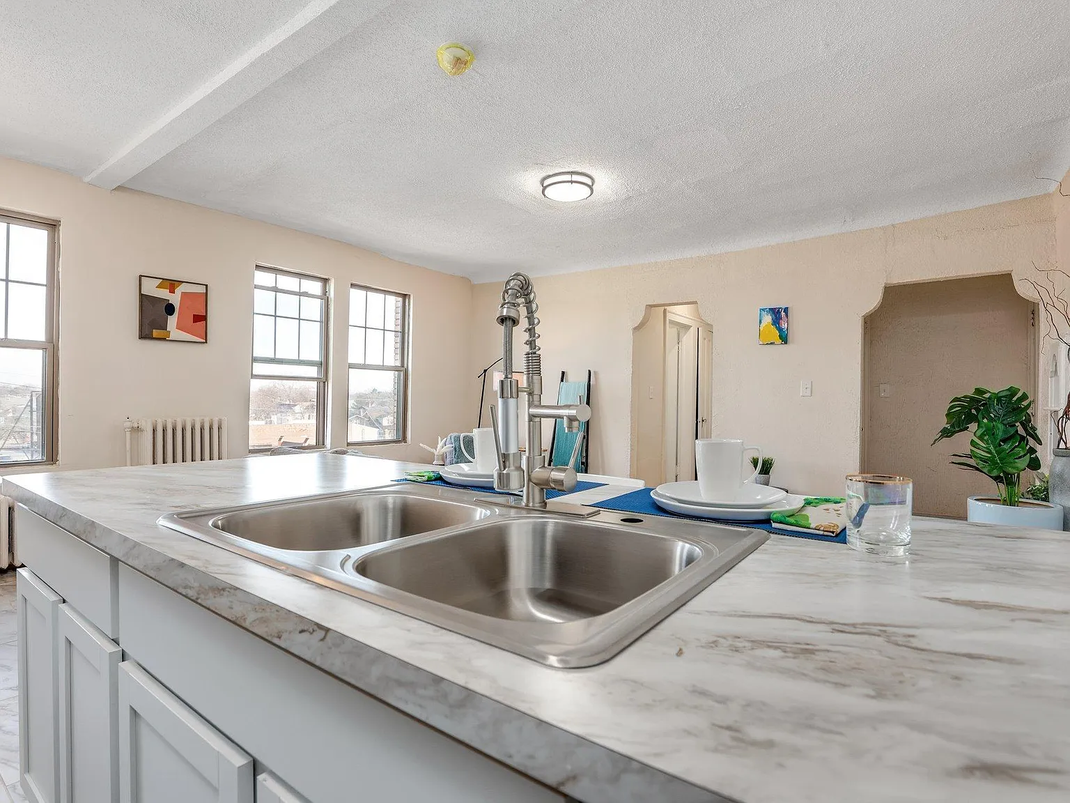 1 bed, 850 sqft, $1,095 — Photo 4