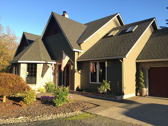 3rd image of 11521 NE 218th Ct