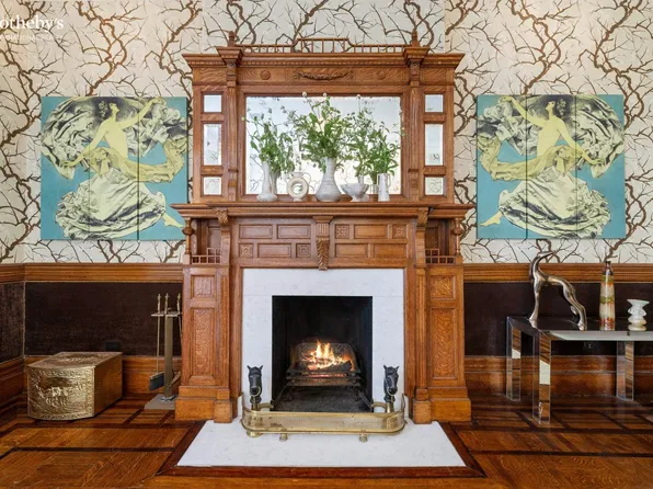 138 West 82nd Street image 10 of 39