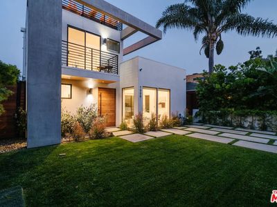 1050 Amoroso Pl, Venice, CA, 90291