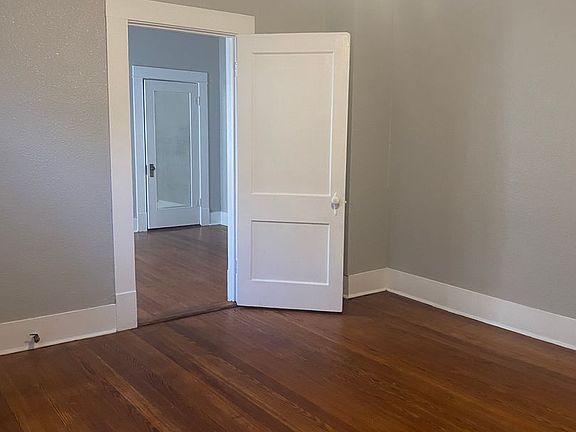 3rd image of 531 Cedar St APT 2