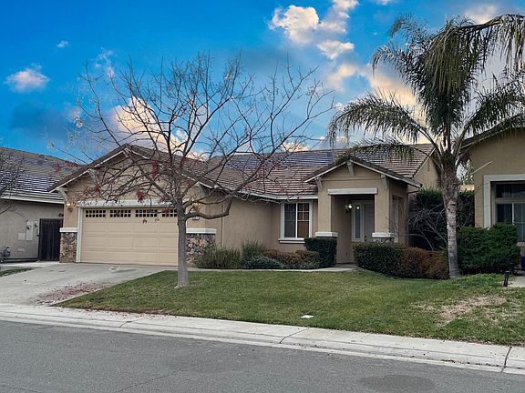 3rd image of 9521 River Rose Way