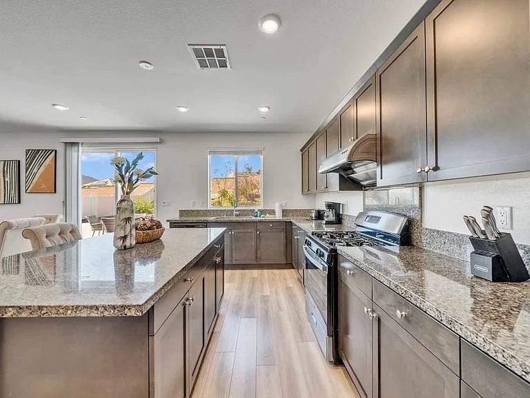 6599 Bryce Canyon Ct — Photo 10