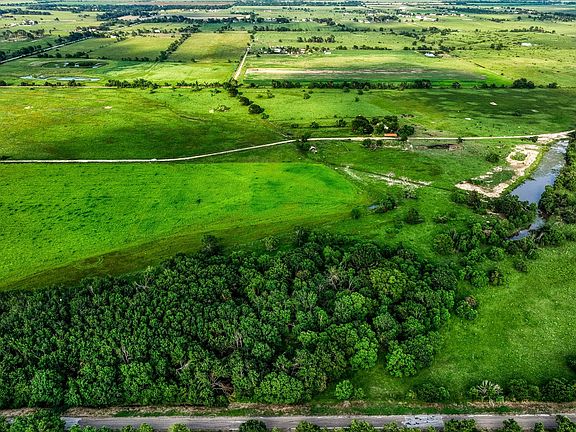 2nd image of 11194 Schmidt Rd