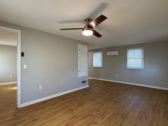 4th image of 1599 Maple Grove Rd #B