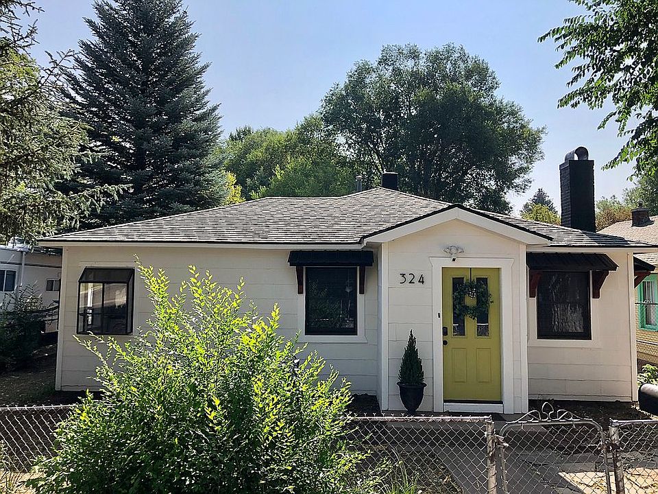 Modern Farmhouse Charm!