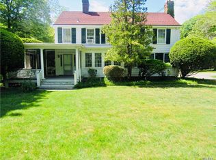 245 S Country Rd, Bellport, NY 11713