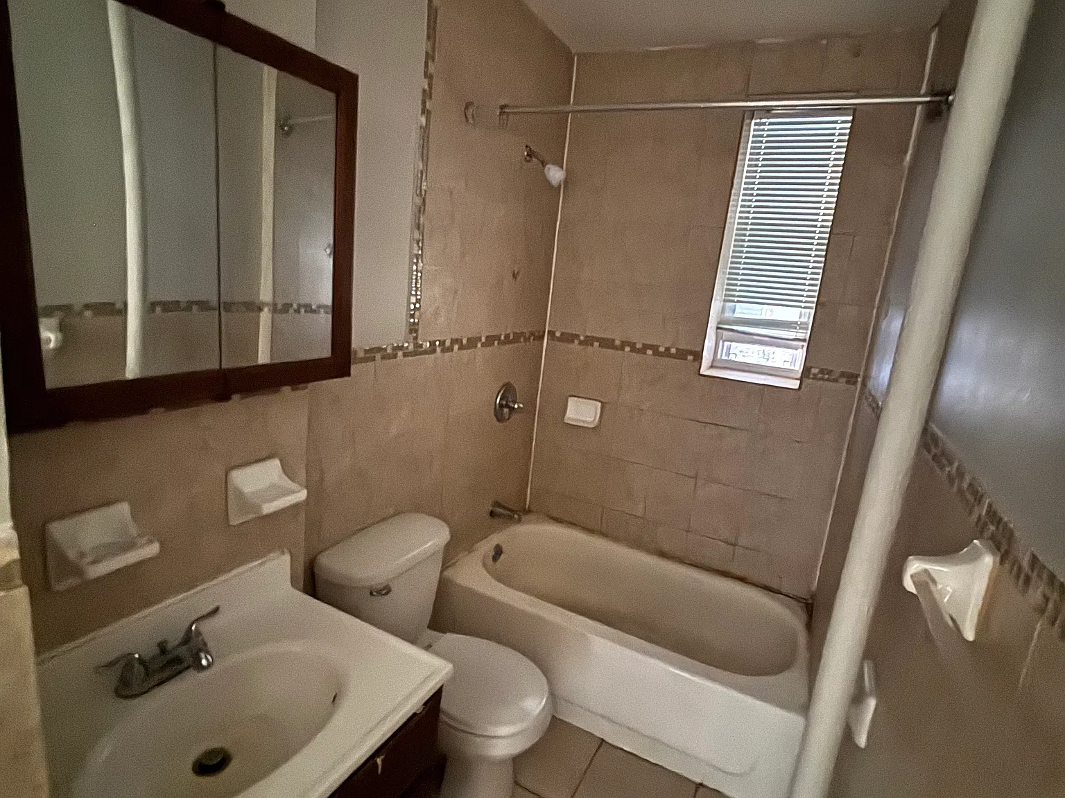 130 Corbin Ave — Photo 3