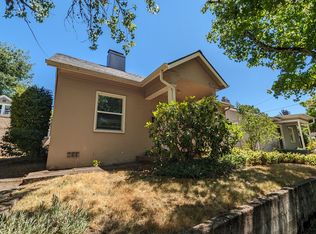 2417 Agate St, Eugene, OR 97403