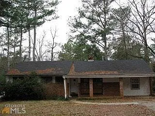 4 bed, 1134 sqft, $1,600 — Photo 1