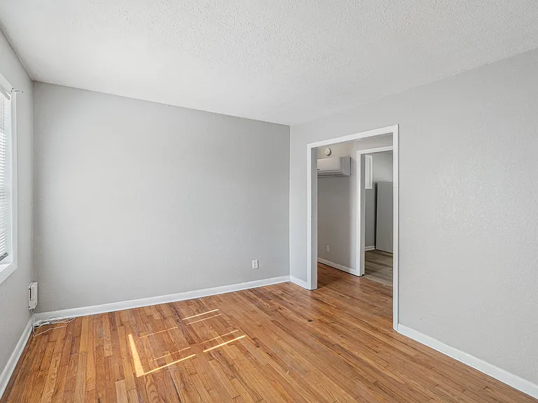 3811 Fairmont Blvd #1 — Photo 3