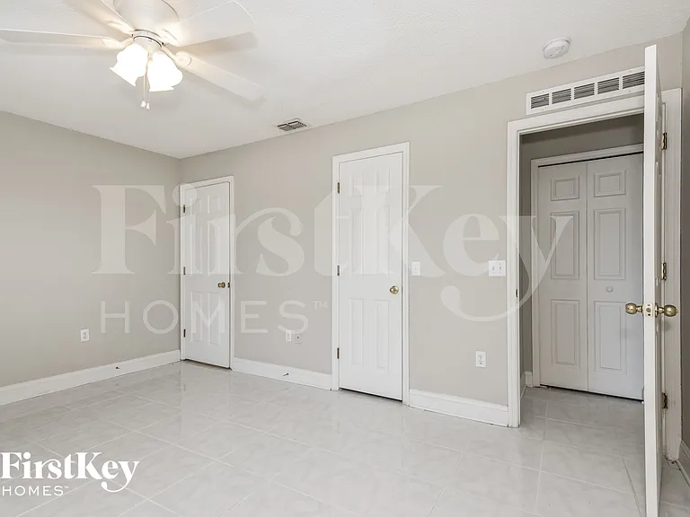 3808 McKinley Dr — Photo 9
