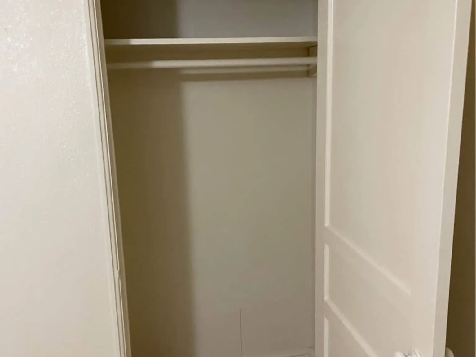 2 bed, 952 sqft, $895 — Photo 3