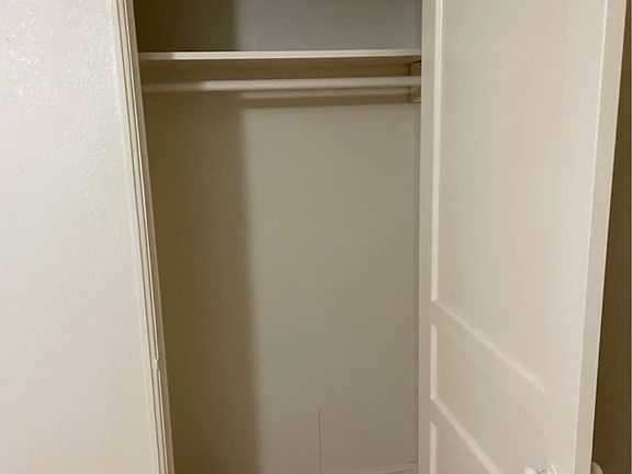 3rd image of 5006 W 30th St