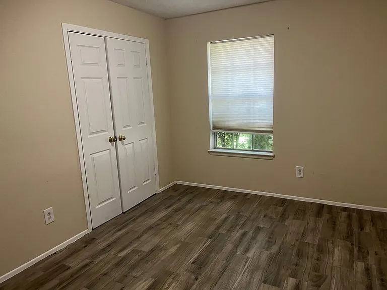 14619 Wind Lawn Dr — Photo 10