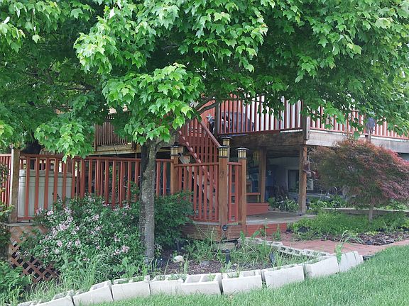 3rd image of 308 Starling Ct
