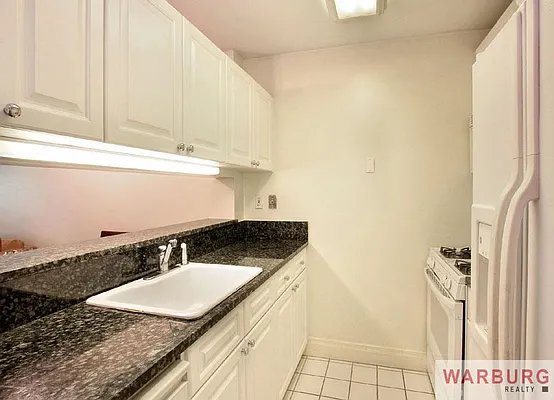 Rented by Warburg | media 6