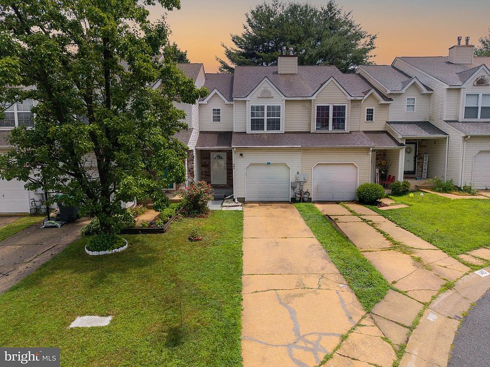 1st image of 143 Mendel Ct