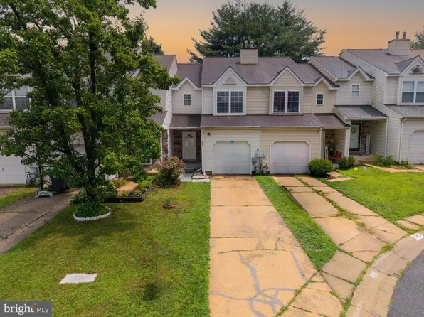 143 Mendel Ct, Bear, DE 19701