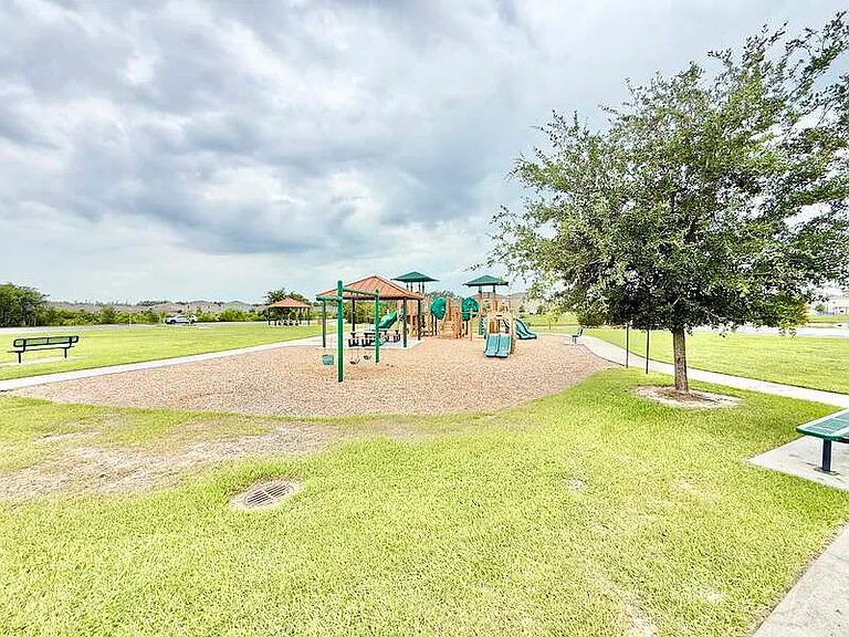 1374 Holodak Dr — Photo 74