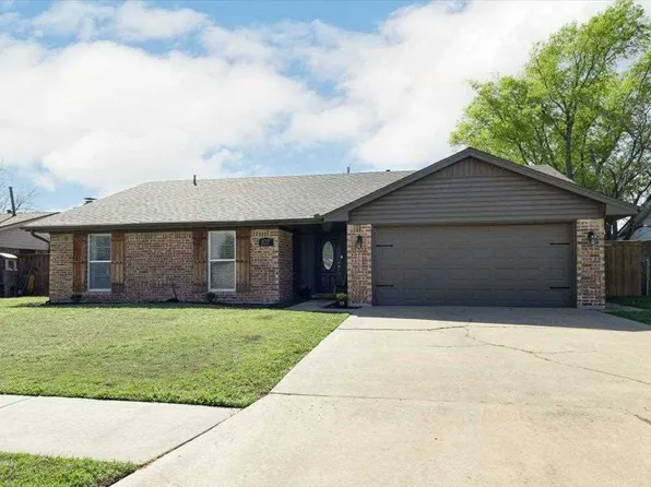 107 SW 74th St, Lawton, OK 73505