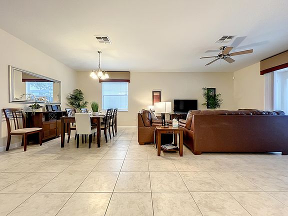5th image of 883 Suffolk Pl
