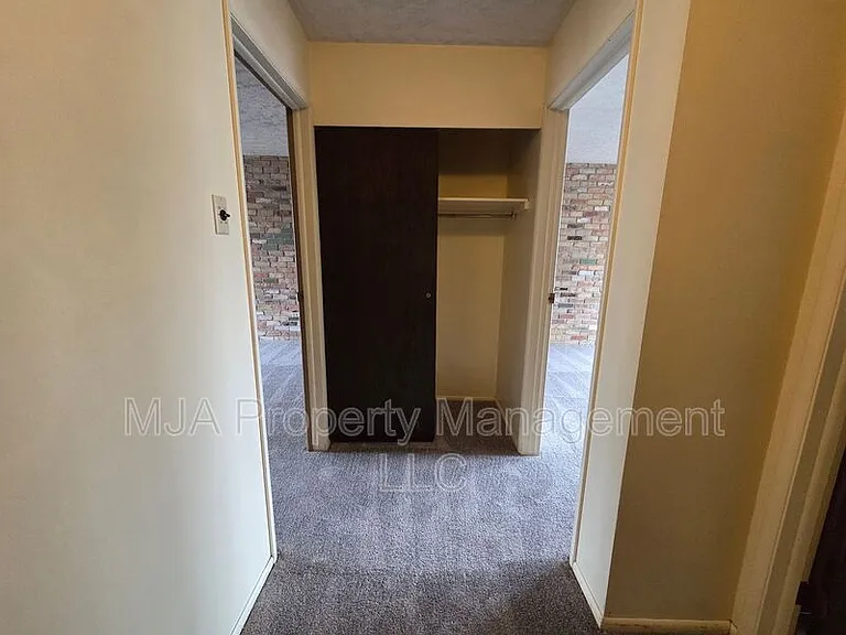 1165 Edgewood Dr #2 — Photo 8
