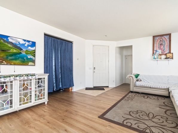 974 Saw Tooth Ln, Hemet, CA 92545