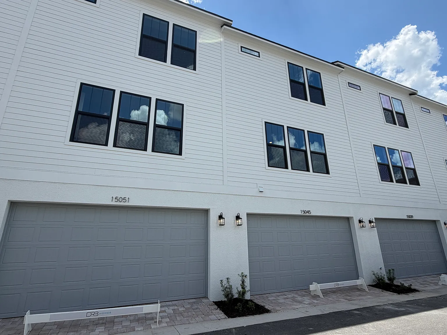 PH 15045 Groveside Rd — Photo 3