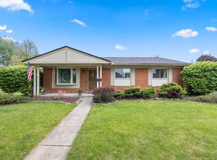 2698 Athena Dr, Troy, MI 48083