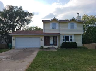 1254 Forest Cir, Clive, IA 50325