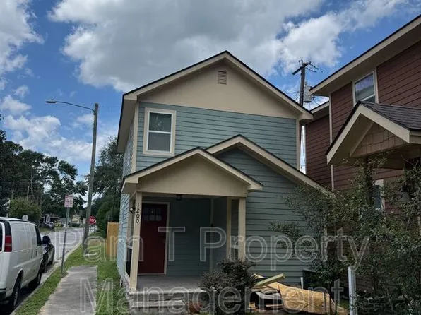 1200 E 37th St, Savannah, GA 31404