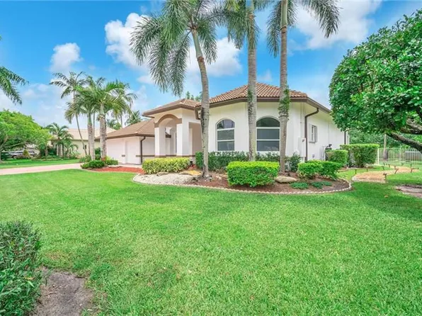 2203 SW 132nd Way, Davie, FL 33325