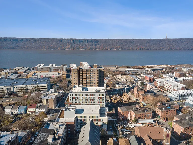 Hudson Blue — Photo 26