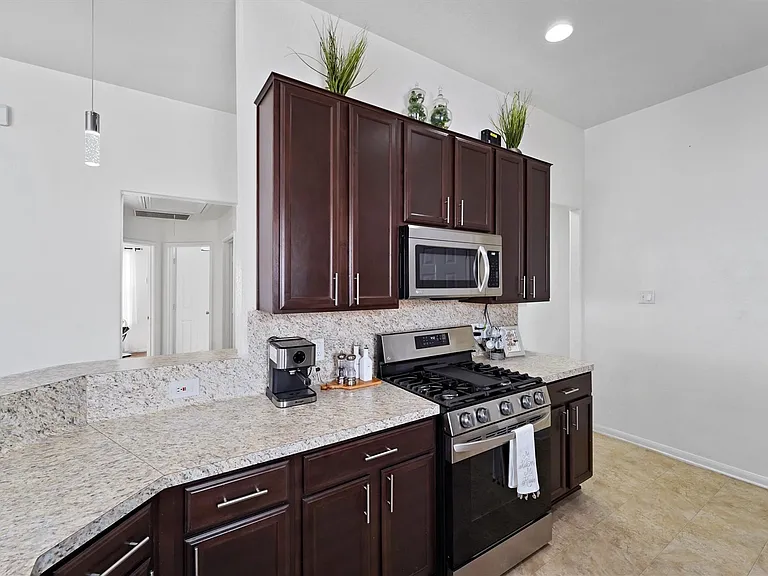 18523 Windy Stone Dr — Photo 8