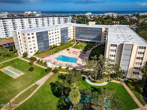 1224 S Peninsula Dr APT 621, Daytona Beach, FL 32118