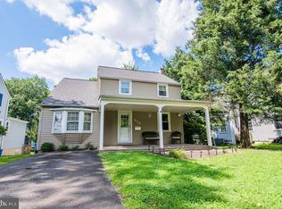 329 N Warminster Rd, Hatboro, PA 19040