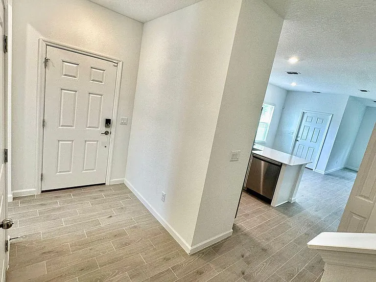 380 Belfort Ct — Photo 5