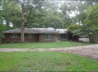 8572 Schien Rd, Worden, IL 62097