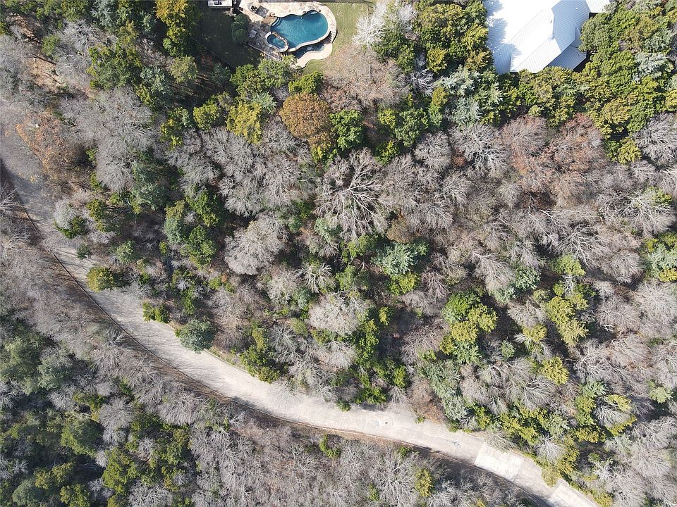 2nd image of 1923 Juniper Ridge Rd