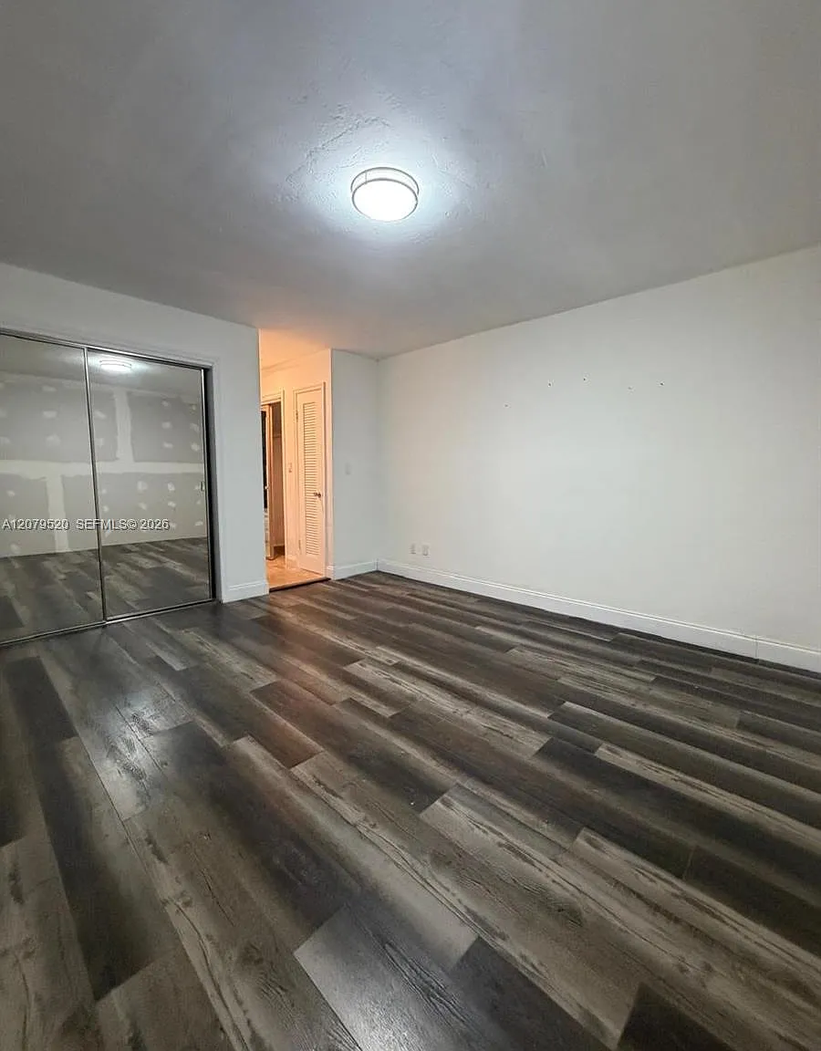 Fourth Horizons Condo — Photo 4