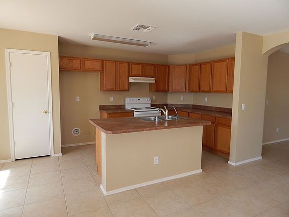 5th image of 3121 W Sunland Ave