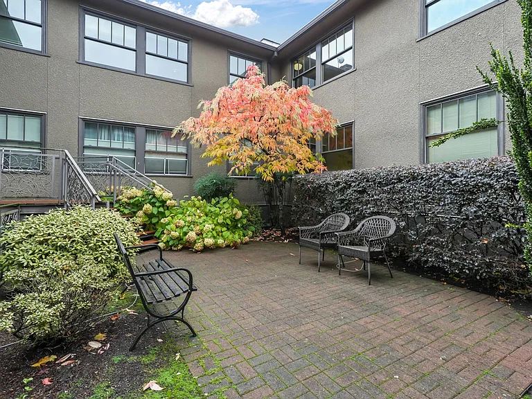 Forest and Garden Apartments — Photo 6